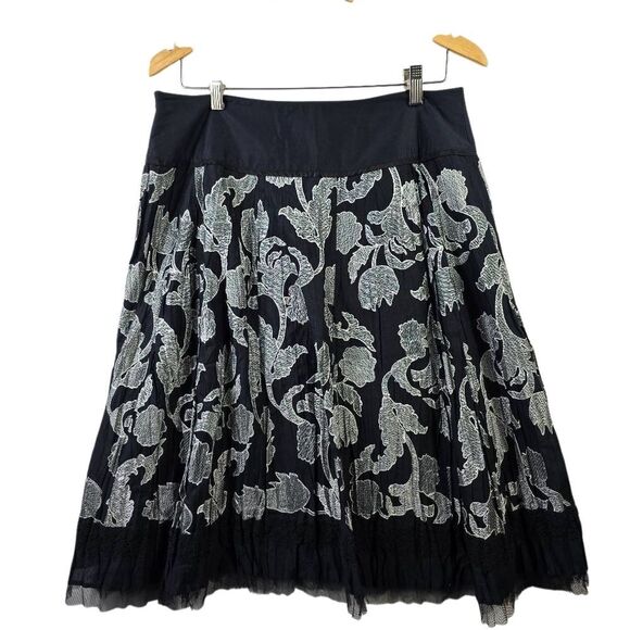 Nygard Black and White A-Line Skirt - Picture 4 of 10